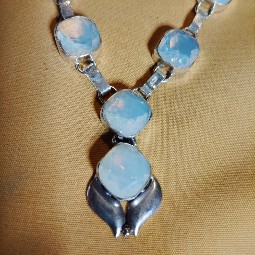 GORGEOUS  MOONSTONE, BALI STERLING.19" INCH NECKLACE WITH S-CLOSURE. - Picture 6 of 8